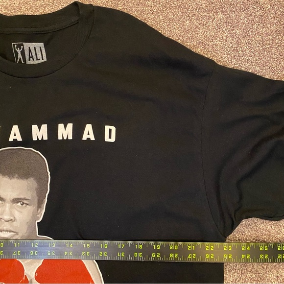 Muhammad Ali Men's Black T-Shirt The Greatest of All Time Graphic Size XL - NWOT - Picture 6 of 8